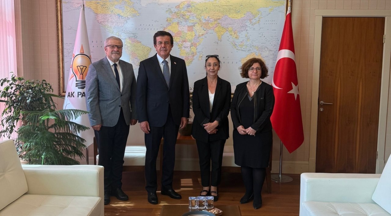 AKP'den TCMB'ye Faiz Resti