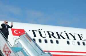 cumhurbaskani erdogan baris icin sarm el seyh zirvesine katilmak uzere misirda riCt7UX2.jpg